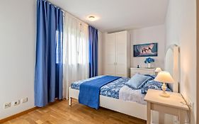 Apartamento lujo& piscina junto Barcelona Centro